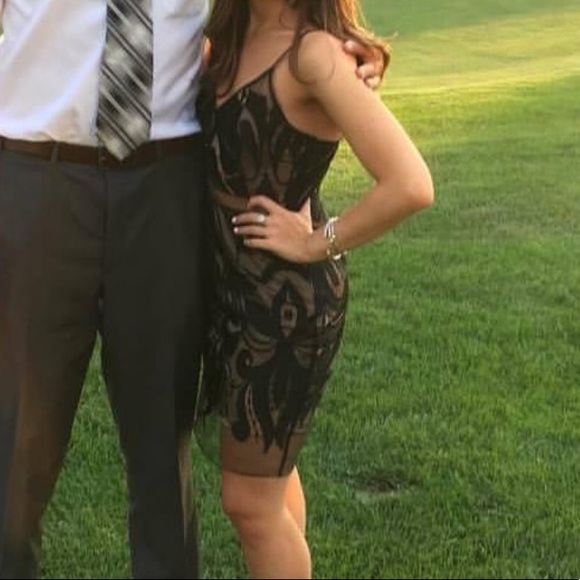 Power Tulle Lace Dress - Picture 4 of 5